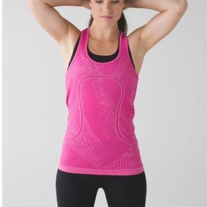 Lululemon Swiftly Tech Racerback
Heathered Jewelled Magenta size 4